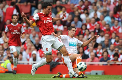 关于法国绝地反击塞内加尔，范佩西完成帽子戏法的信息