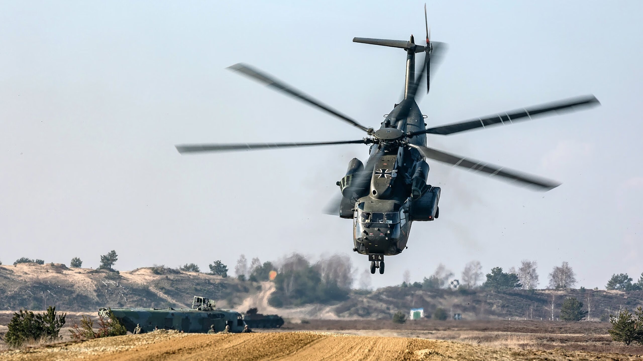 萨卡证明实力,拜仁战术压制巴西,足球世界的新篇章