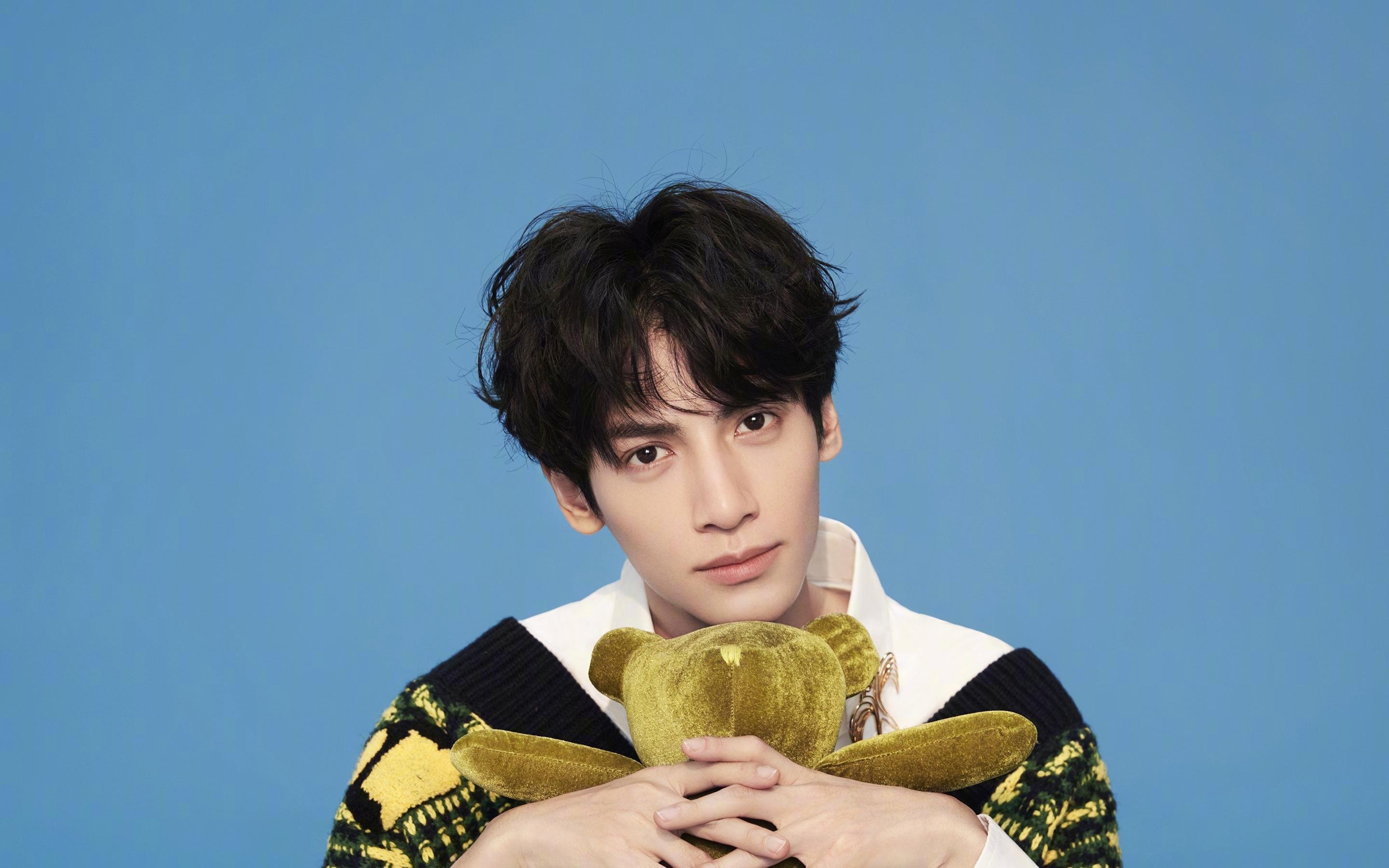 一剑封喉！乔治关键节点连斩11分，森林狼4-0横扫雷霆